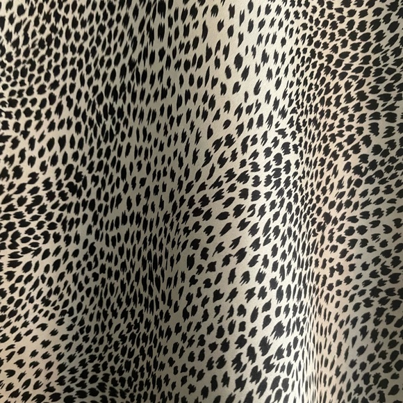 Satin midi skirt - Picture 2 of 4